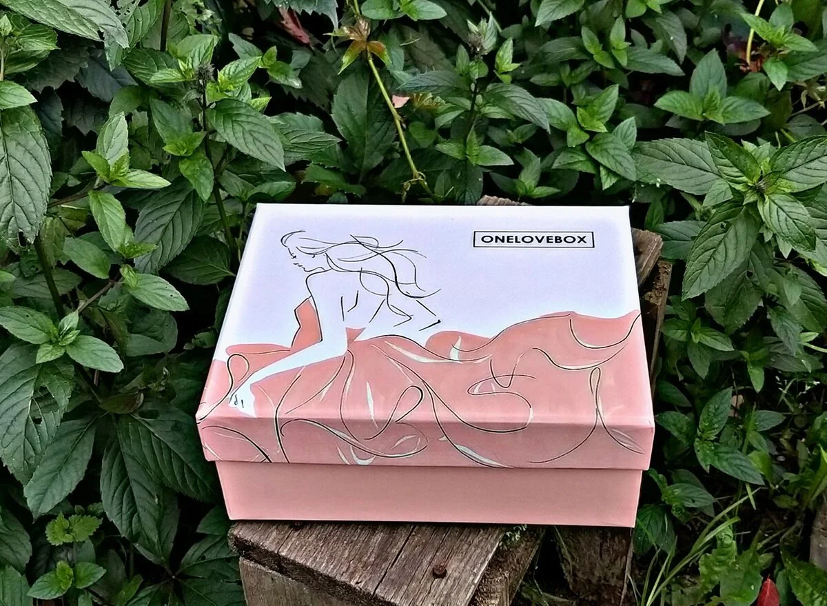 Коробки под косметические боксы