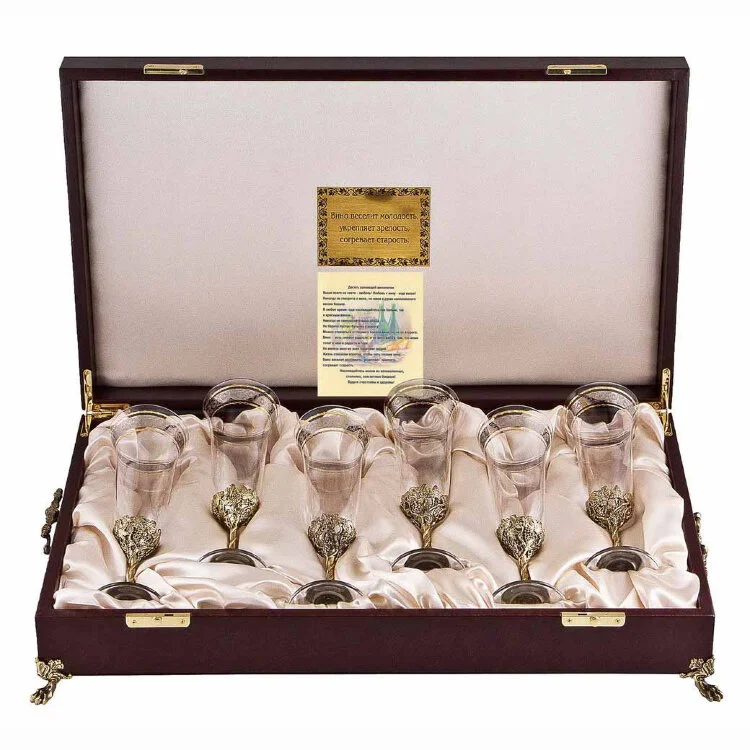 Ложемента с драпировкой ткани