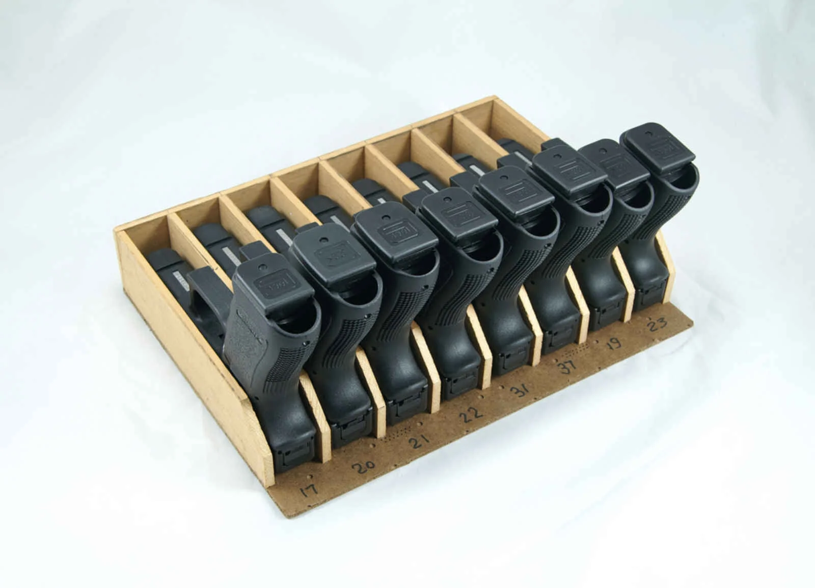 Ложементы для пистолета