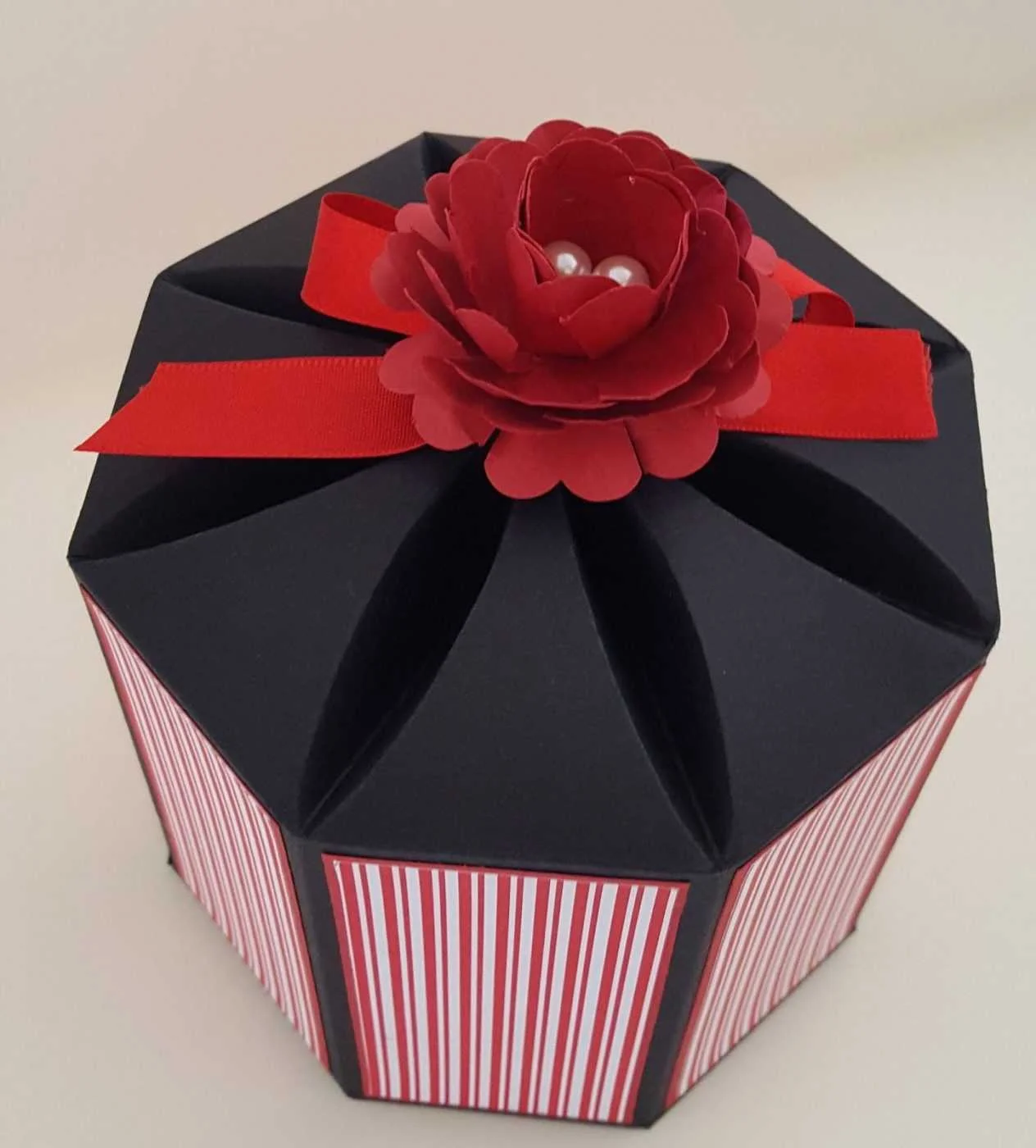 Шестиугольные коробки