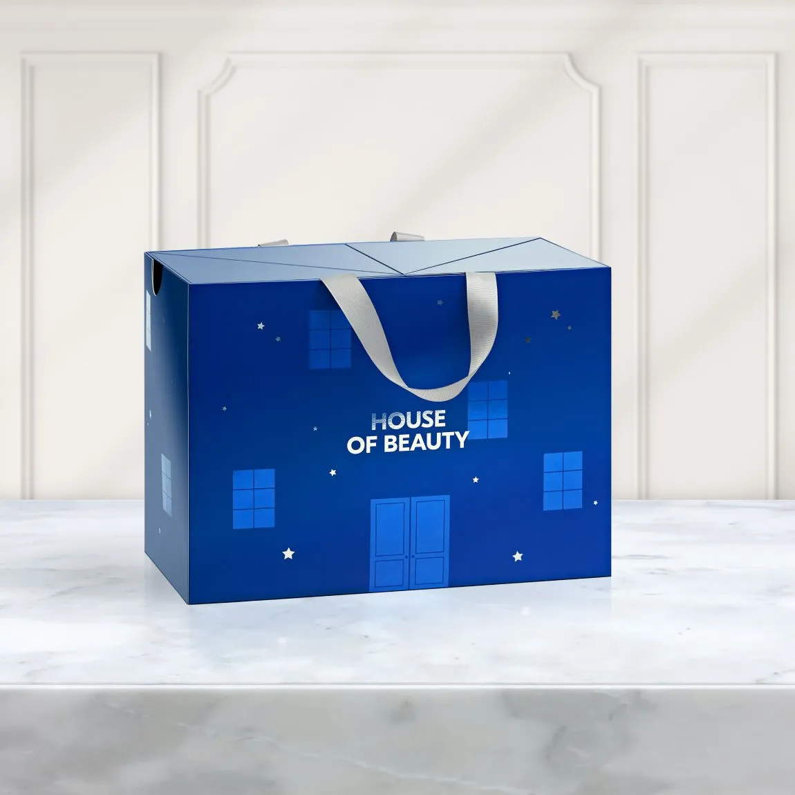 Голубая упаковка для косметики