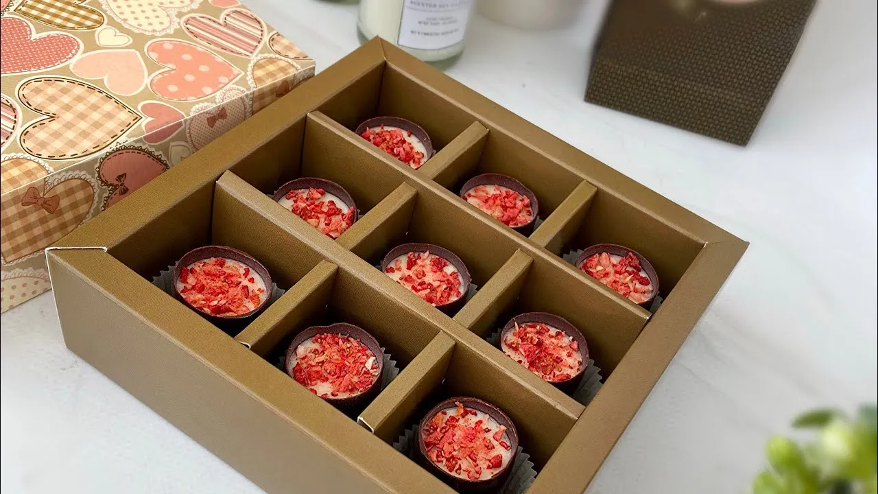 Коричневая упаковка для конфет