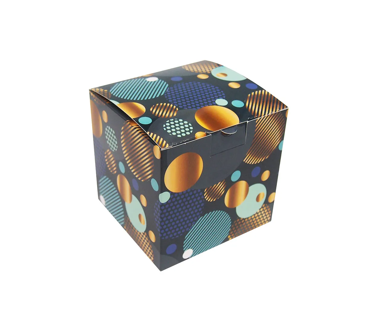 Новогодняя упаковка с шарами