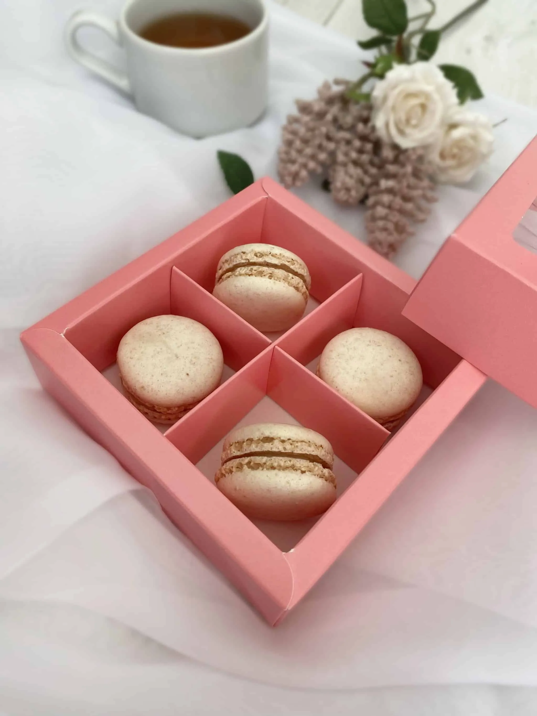 Розовая упаковка для конфет