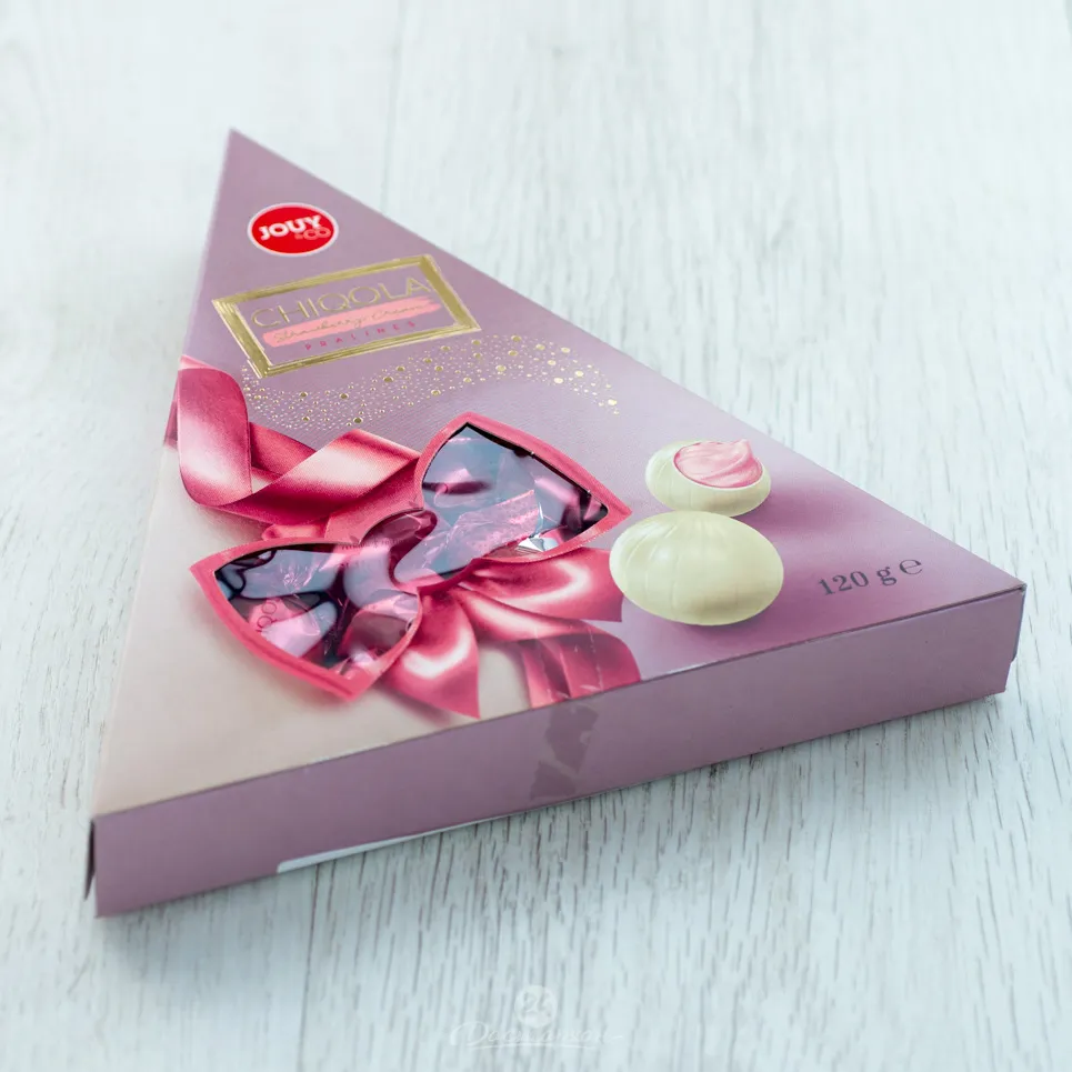 Треугольная упаковка для конфет