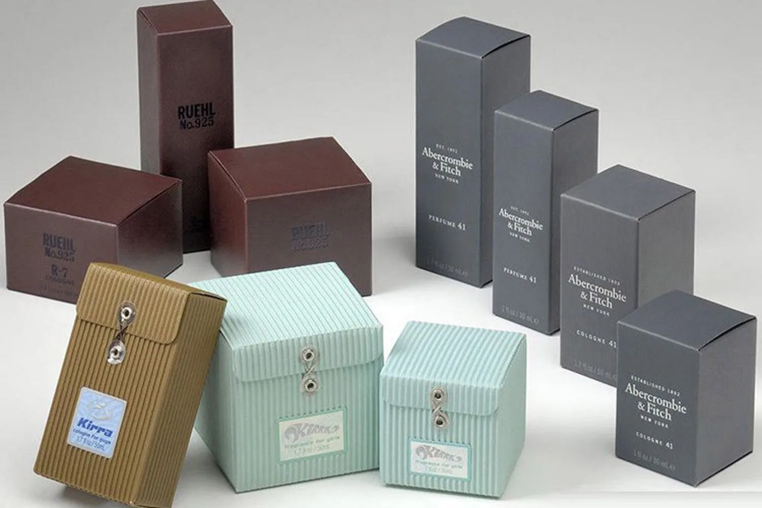 Упаковка для косметики с лебедем