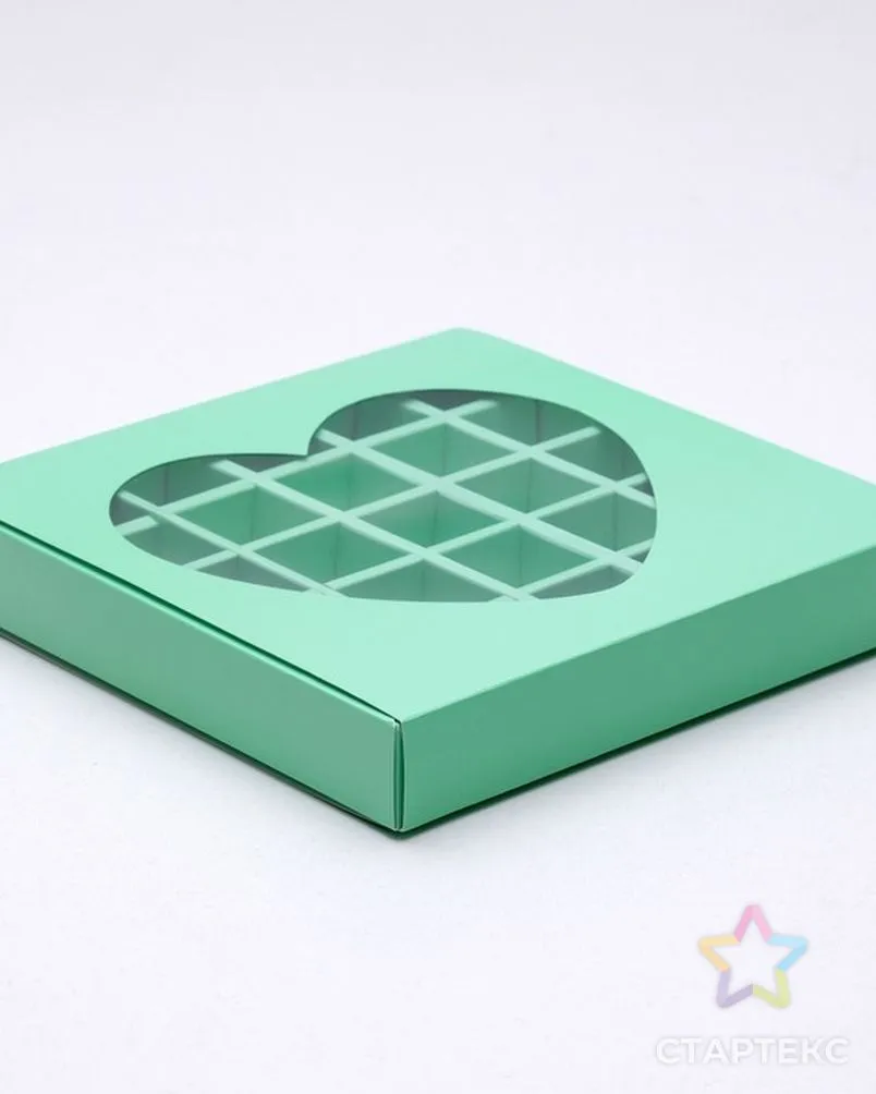 Зеленая упаковка для конфет