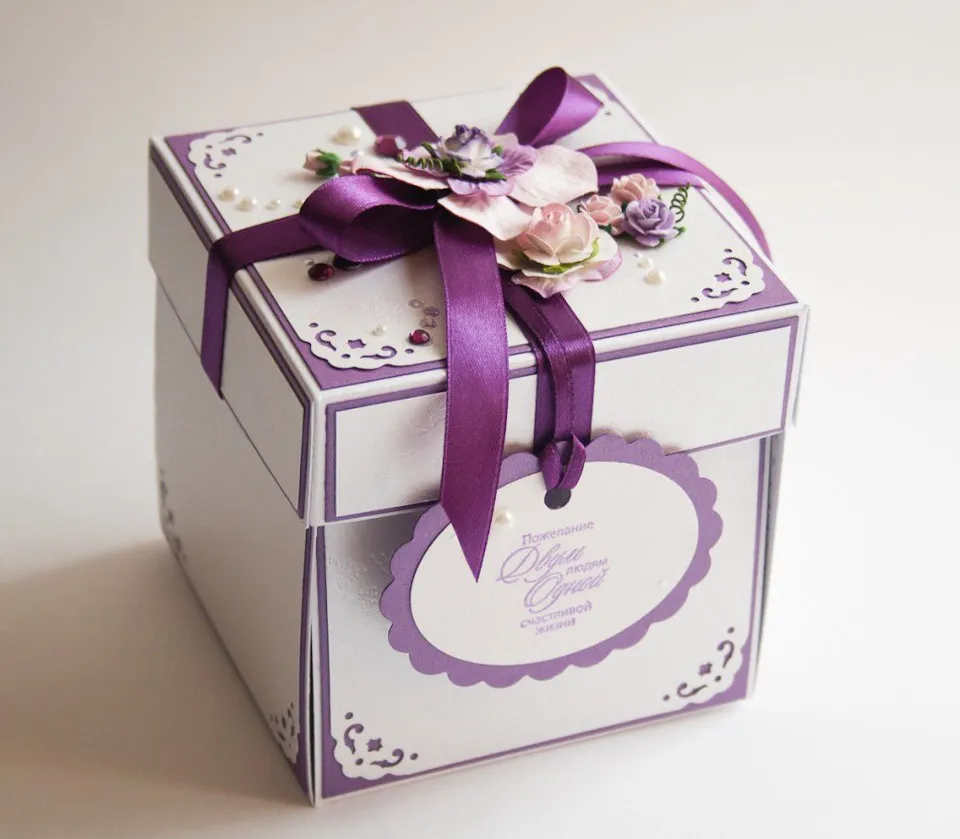 Декоративные подарочные коробки