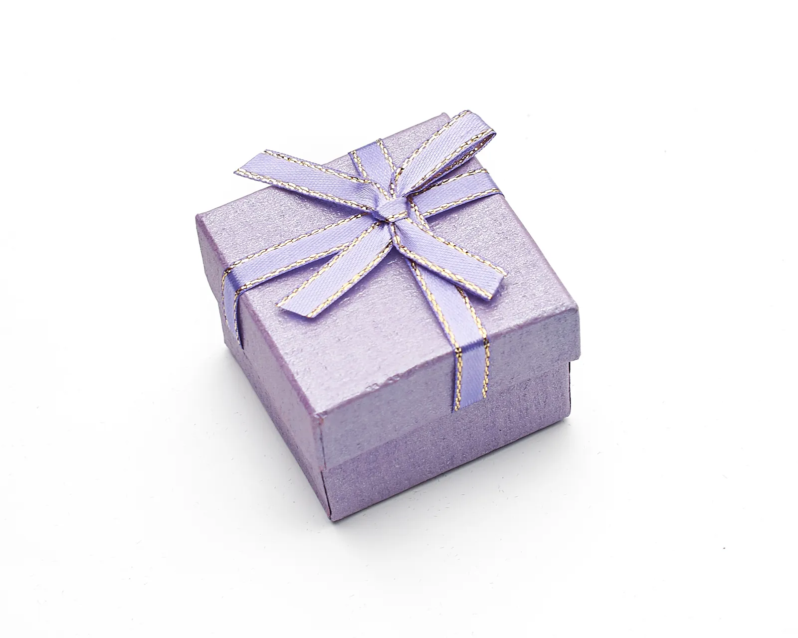 Подарочные коробки 10х10х5