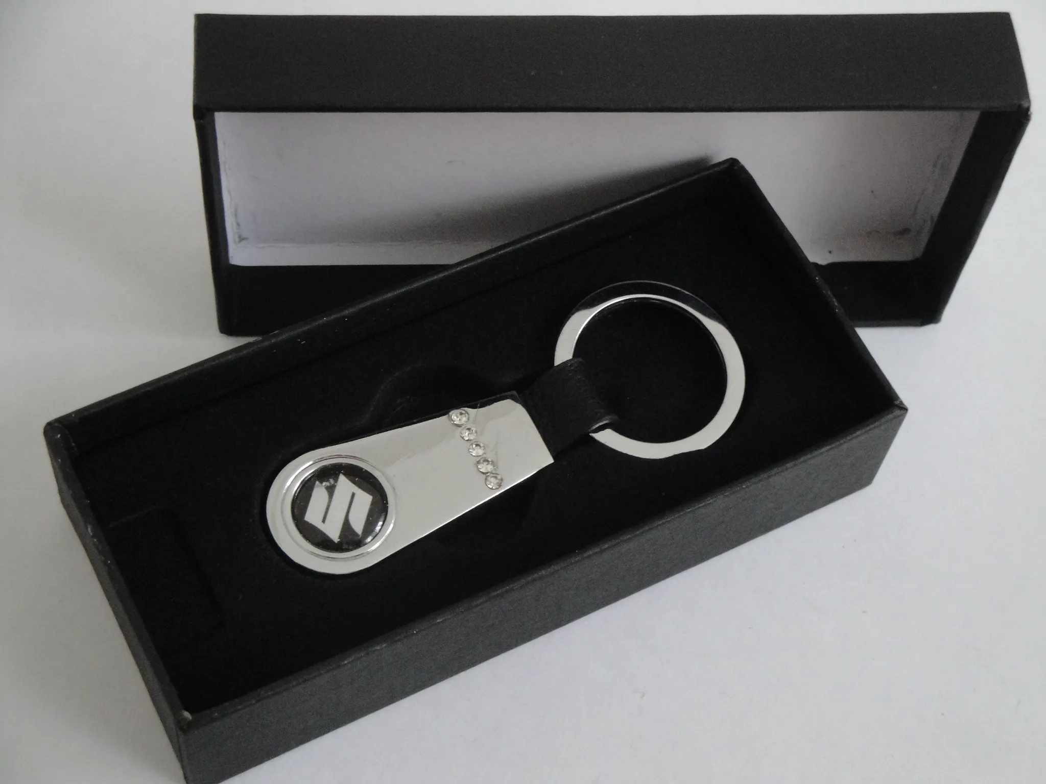 Подарочные коробки для ключей