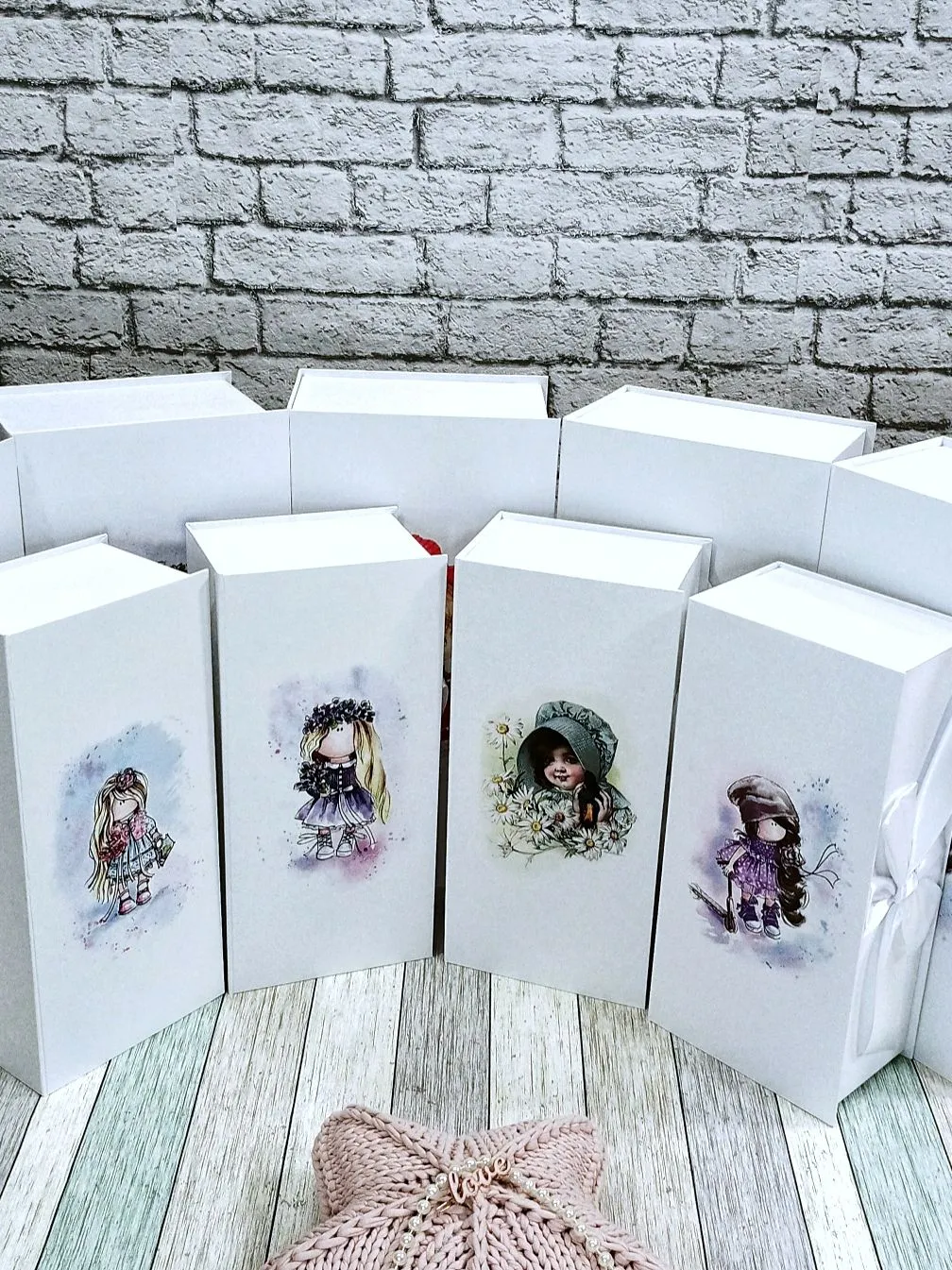 Подарочные коробки для кукол