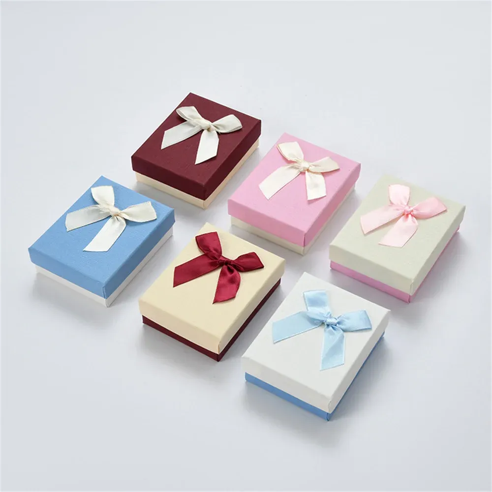 Подарочные коробки для сережек