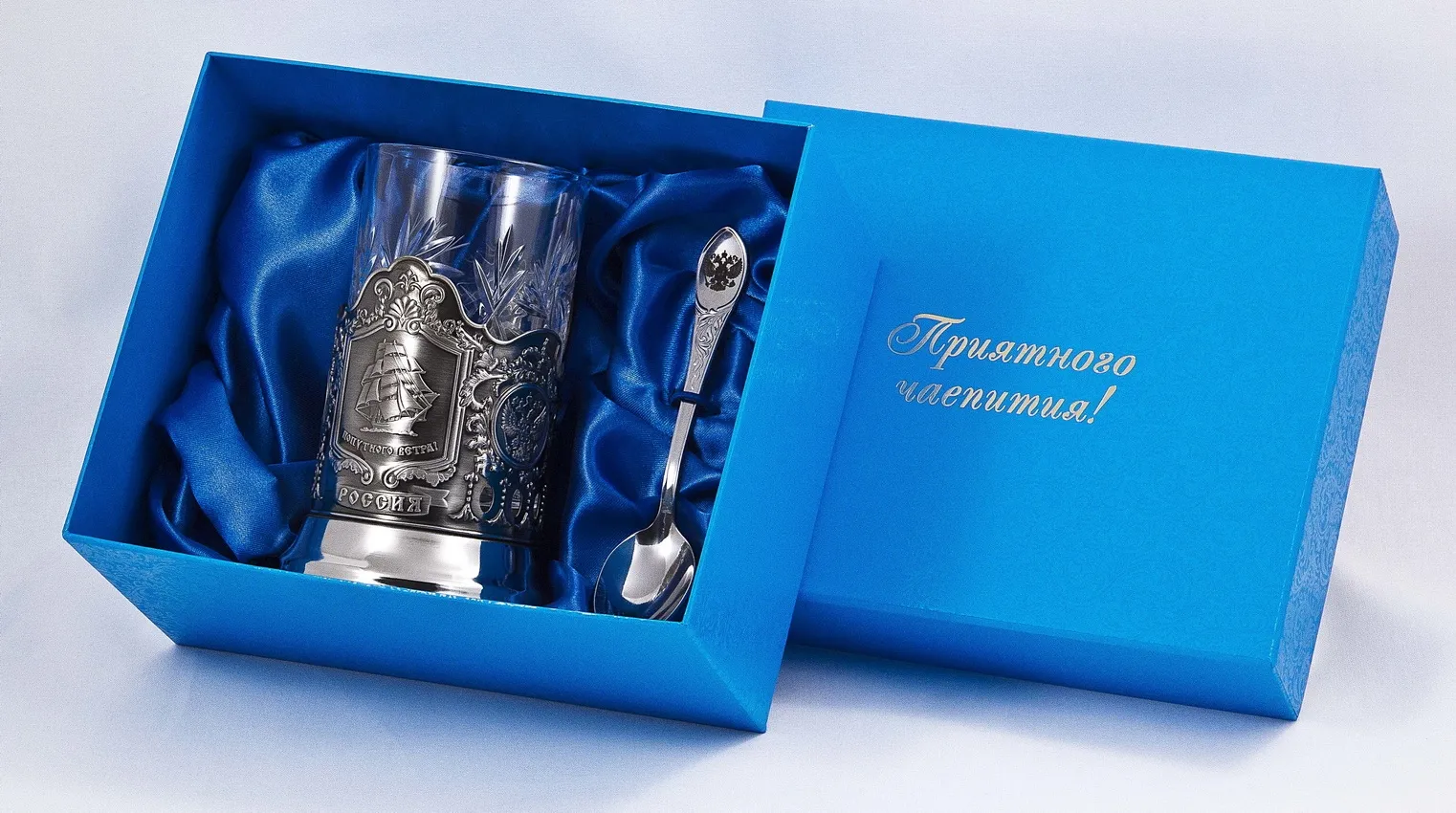 Подарочные коробки другу