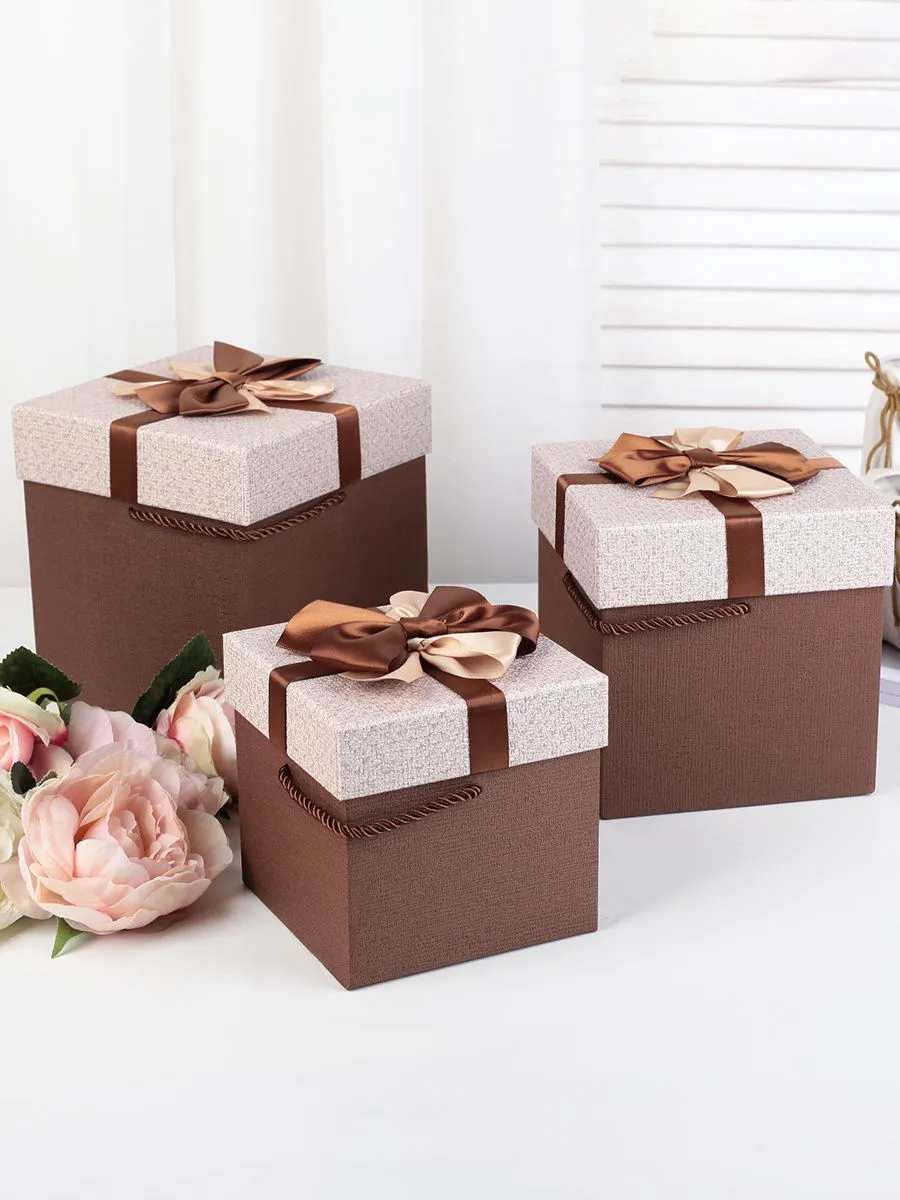 Подарочные коробки коричневые