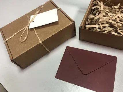 Подарочные коробки коричневые