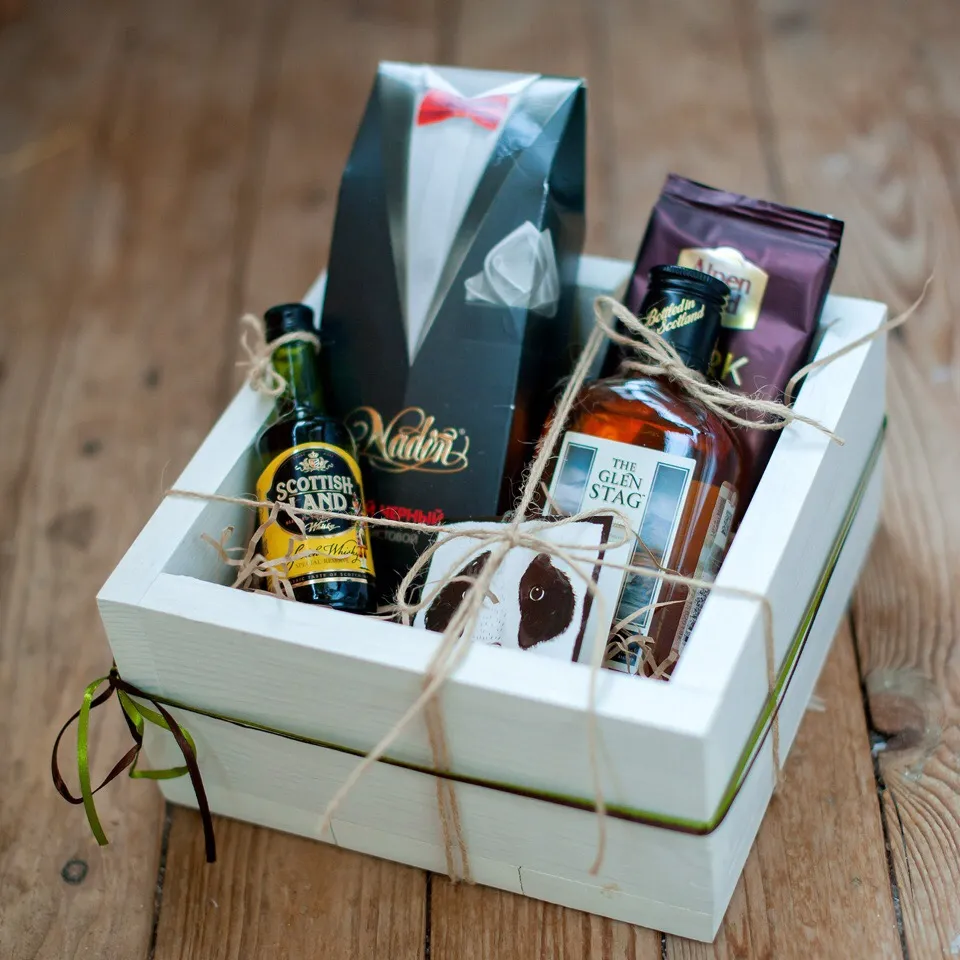 Подарочные коробки мужу