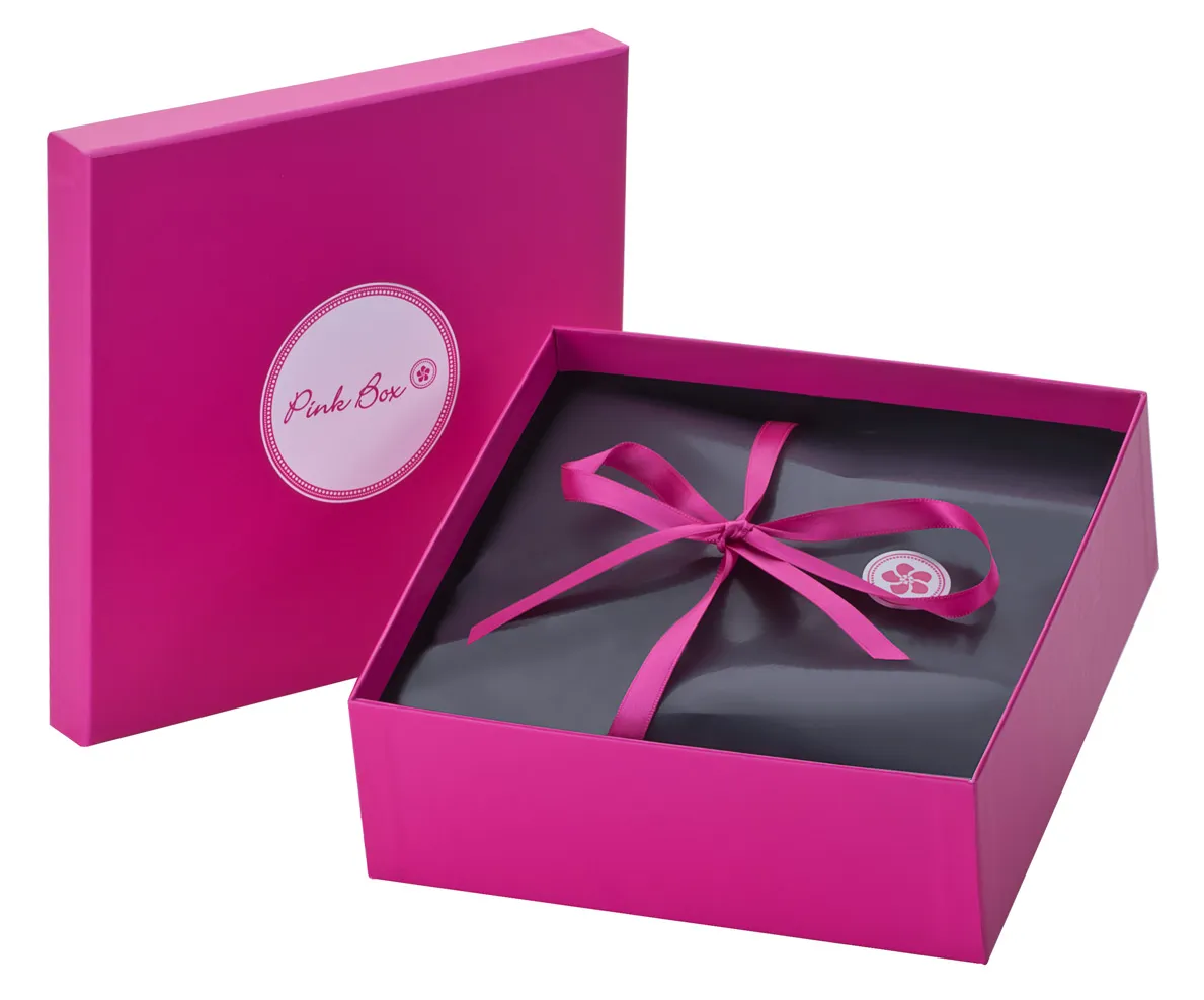 Женские подарочные коробки