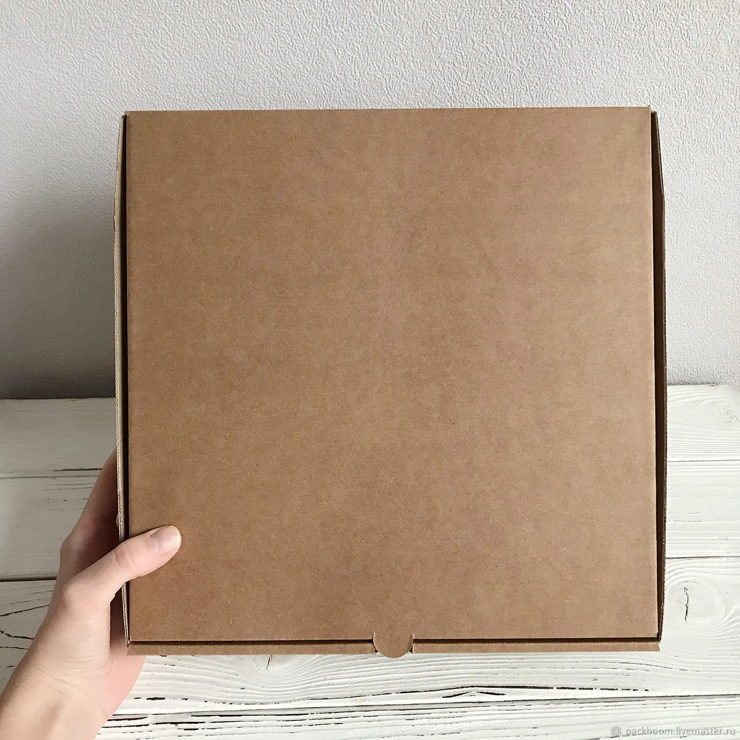 Подарочные коробки 28х28