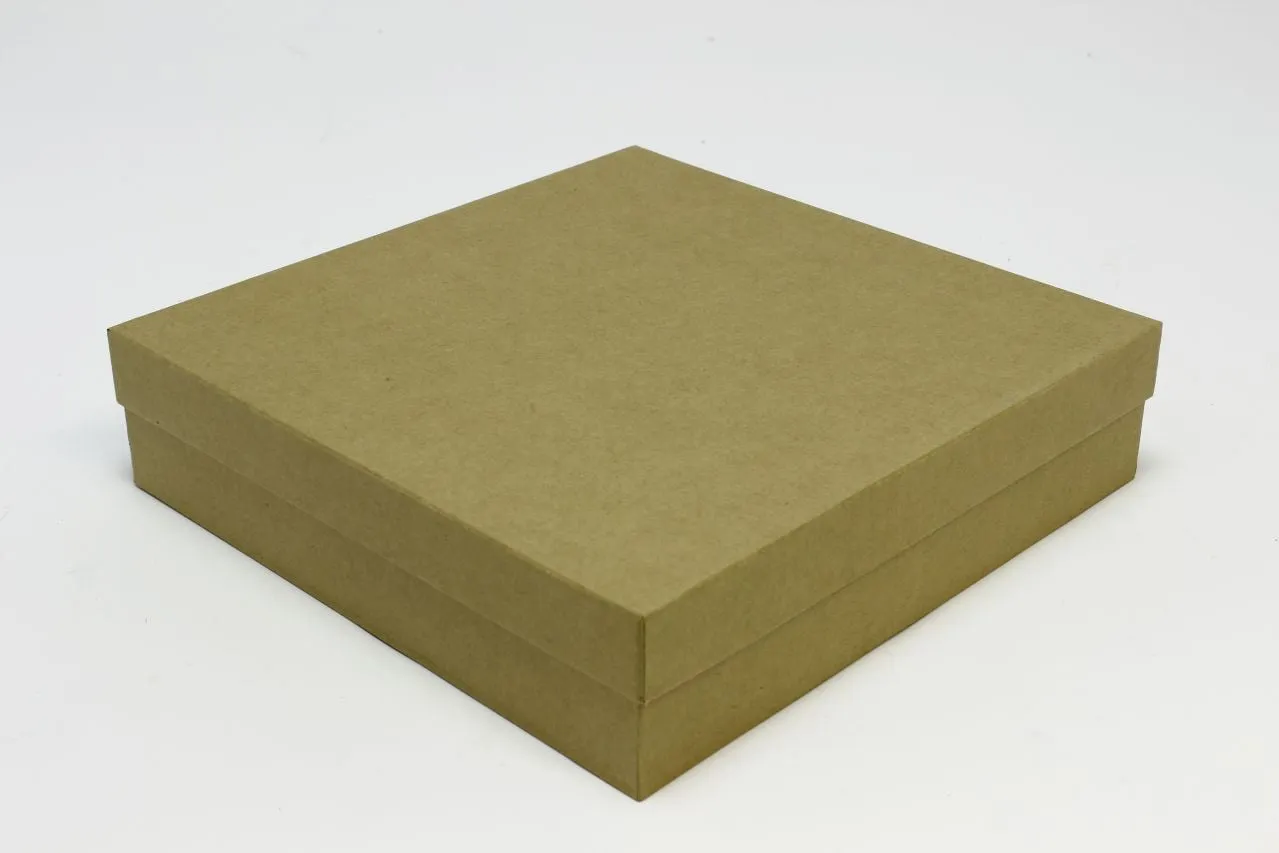 Подарочные коробки 28х28