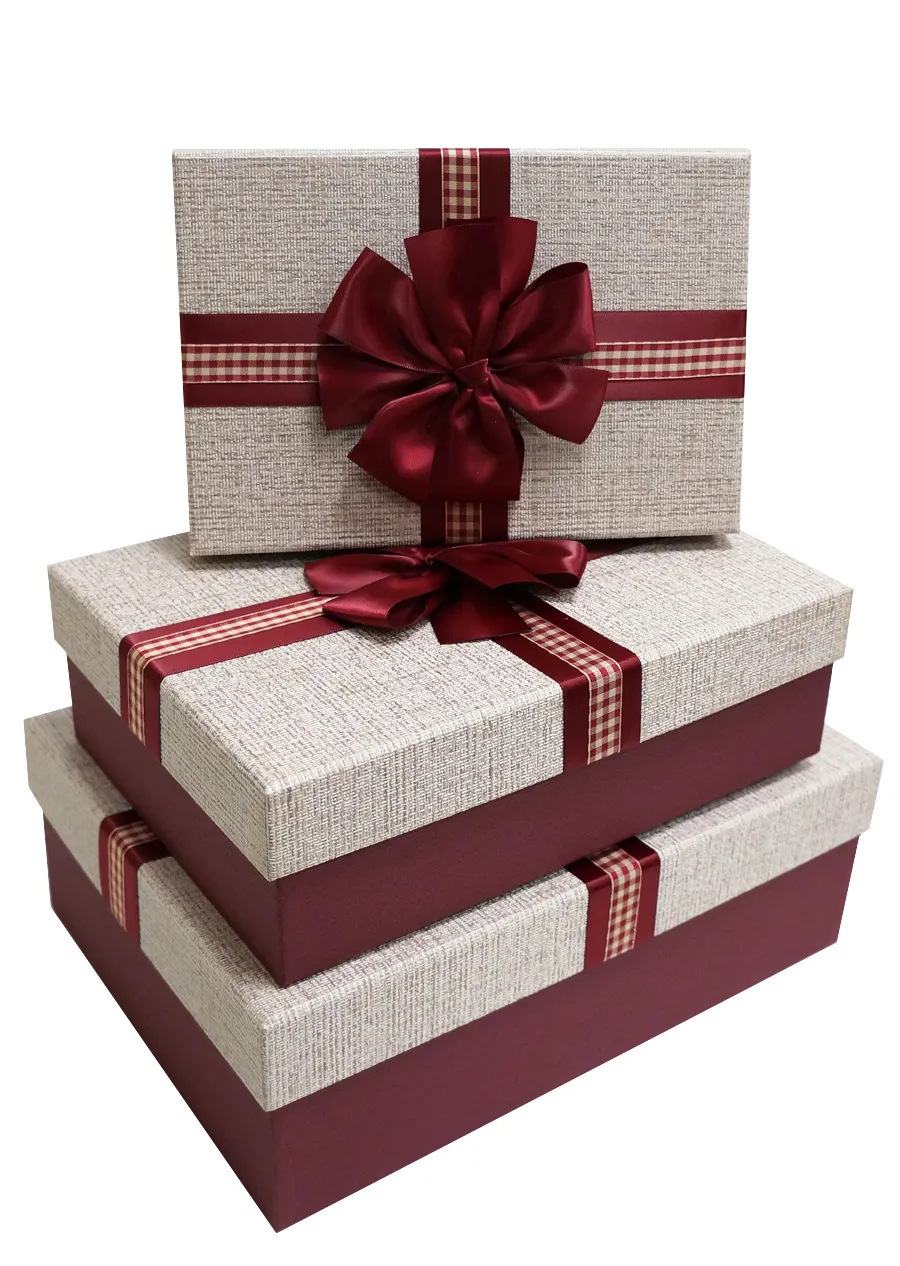 Подарочные коробки 30х25х15
