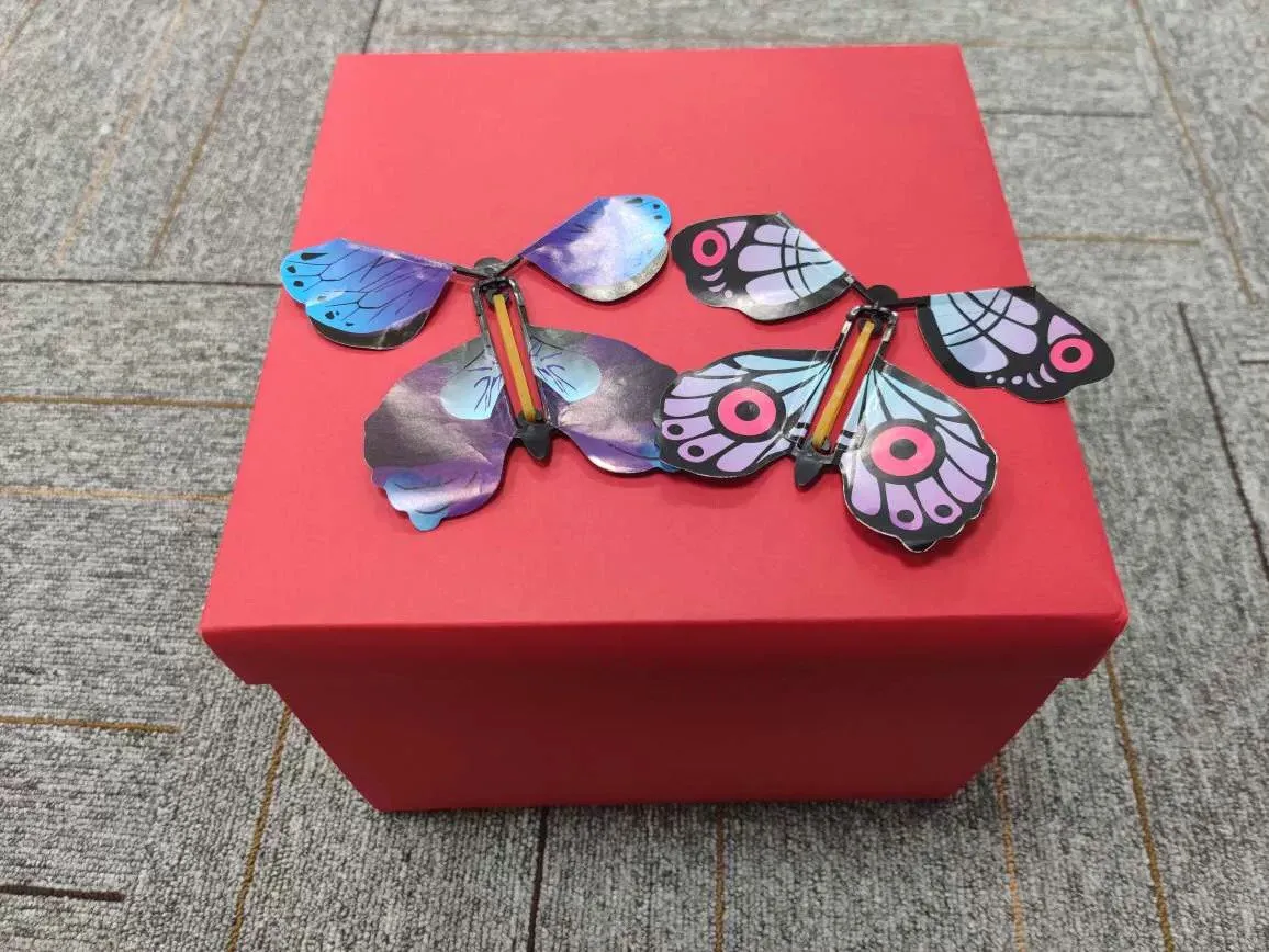 Подарочные коробки 40 см