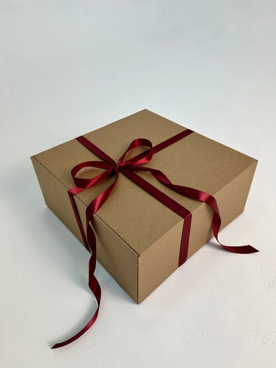 Подарочные коробки 45х45