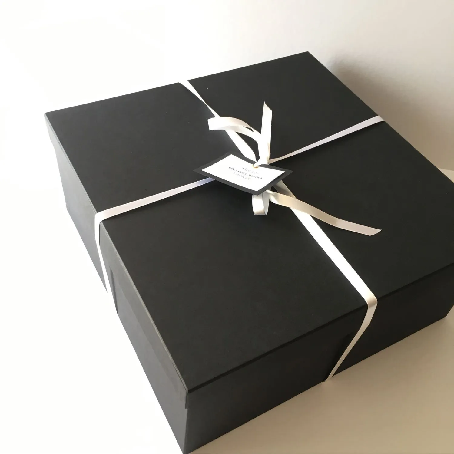 Подарочные коробки 45х45