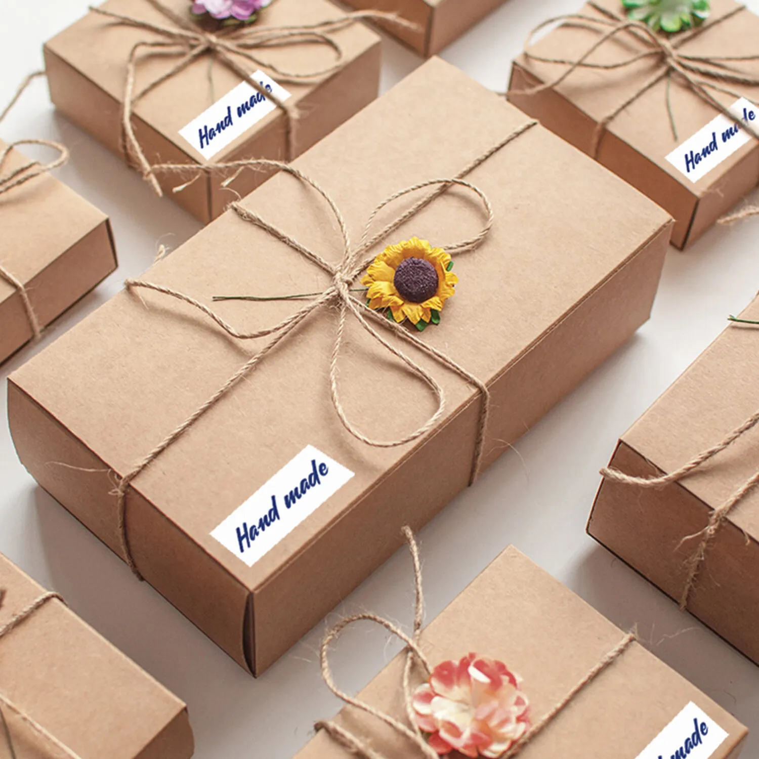 Подарочные коробки 60х40