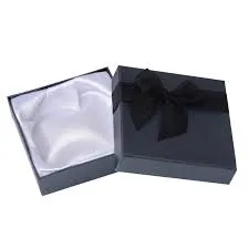 Черные подарочные коробки