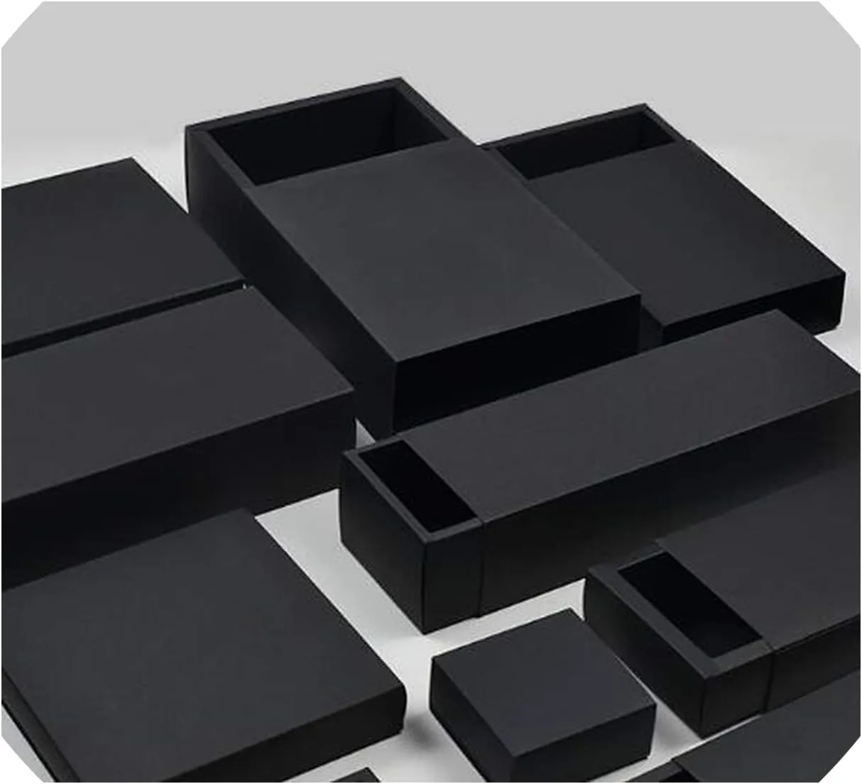 Черные подарочные коробки