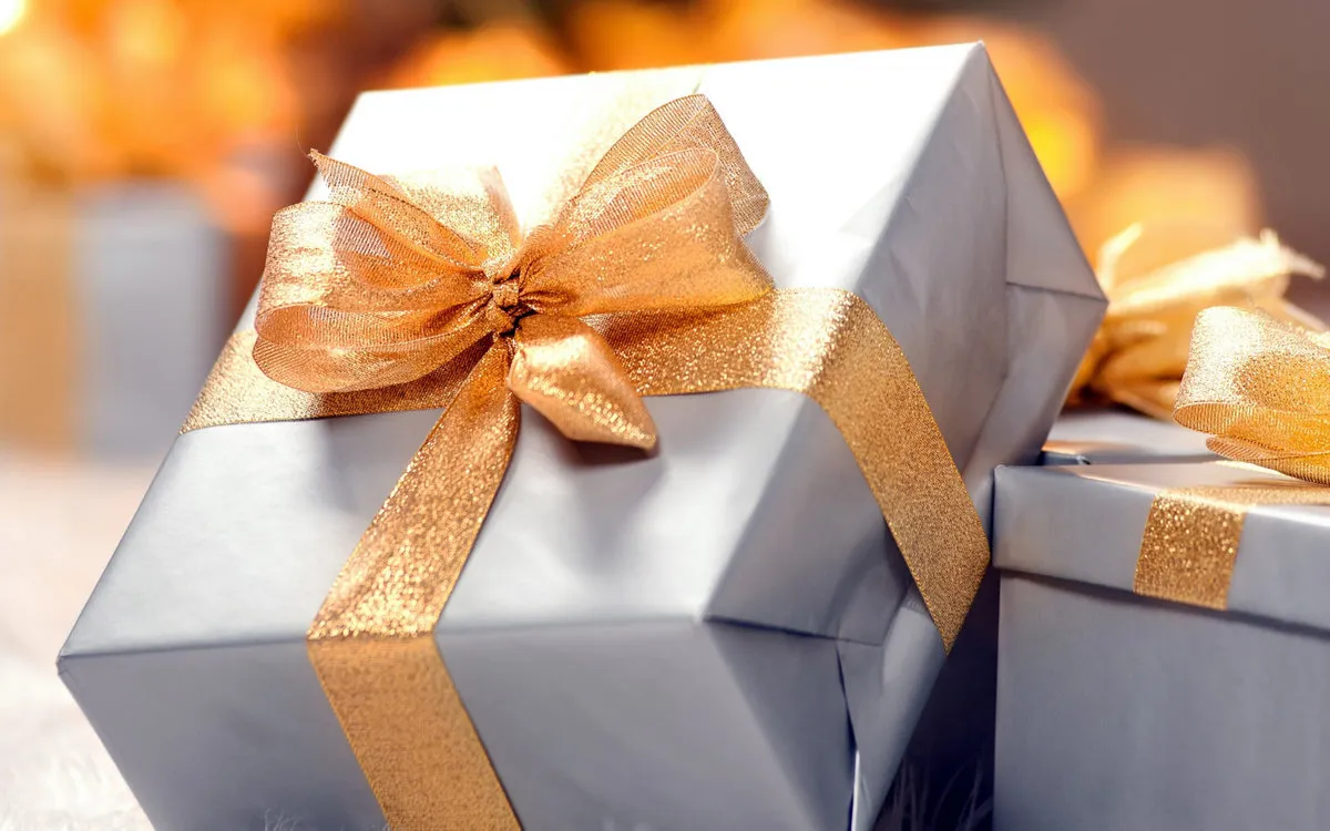 Подарочные коробки на день рождения