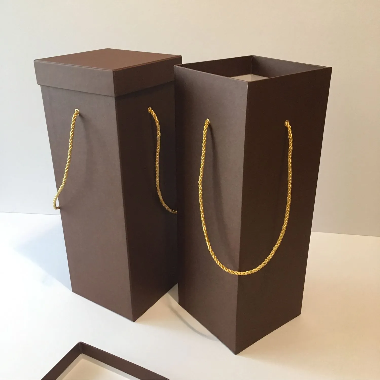 Узкие подарочные коробки