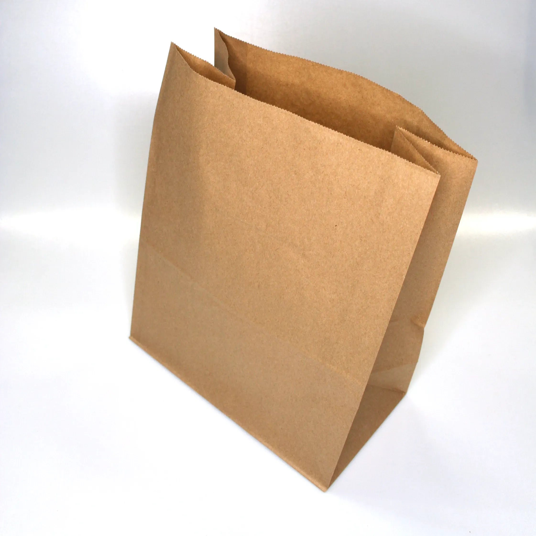 Бумажные пакеты 22х32х8
