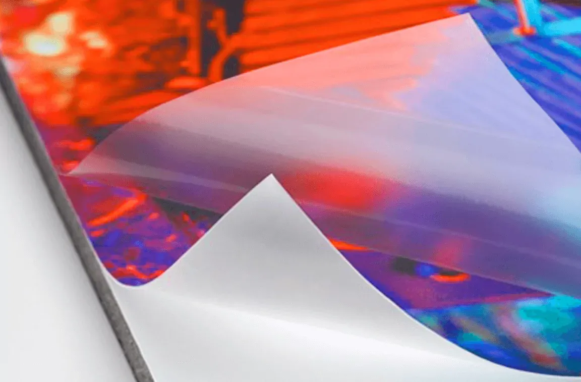 Ламинирование плакатов