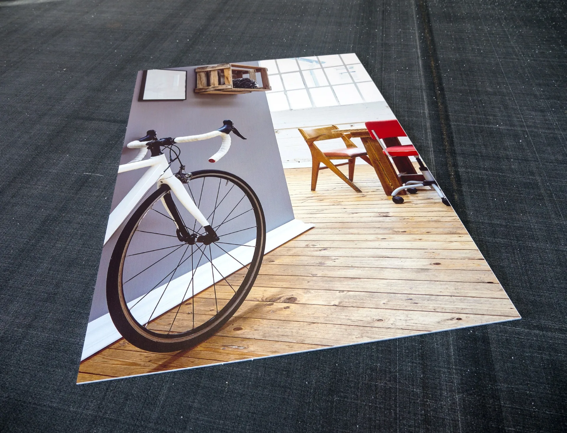 Изготовление пластиковых плакатов