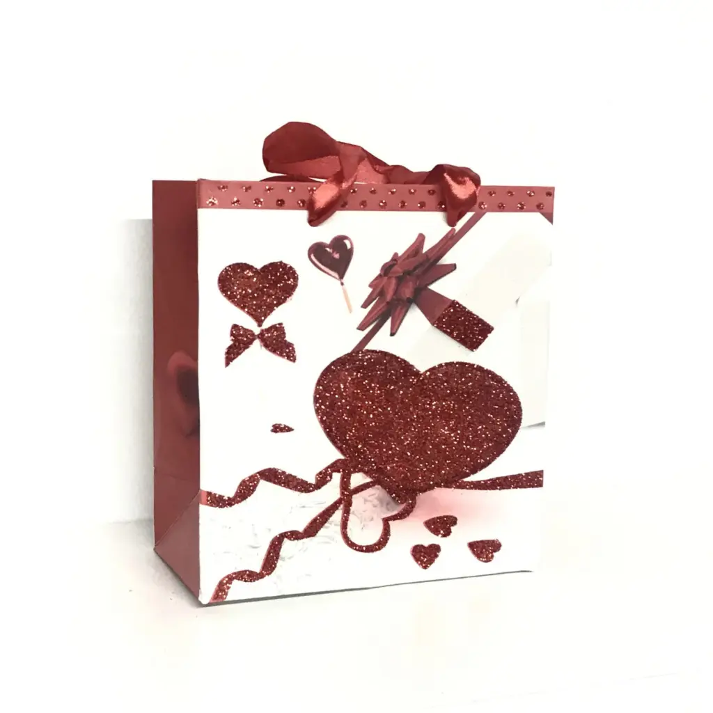 Бумажные подарочные пакеты