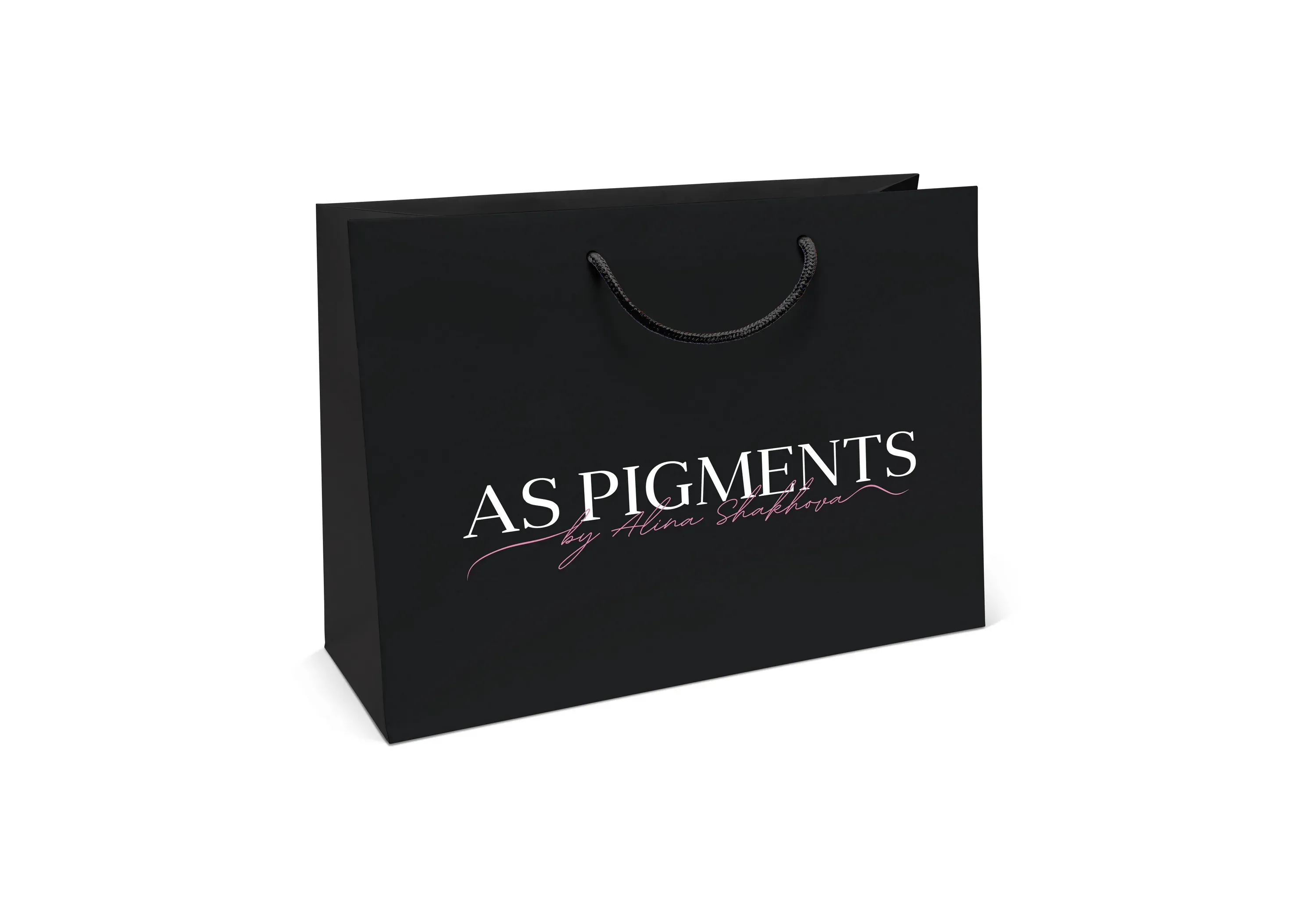 Черные бумажные пакеты