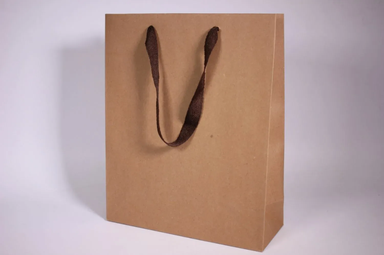 Бумажные пакеты с ручками