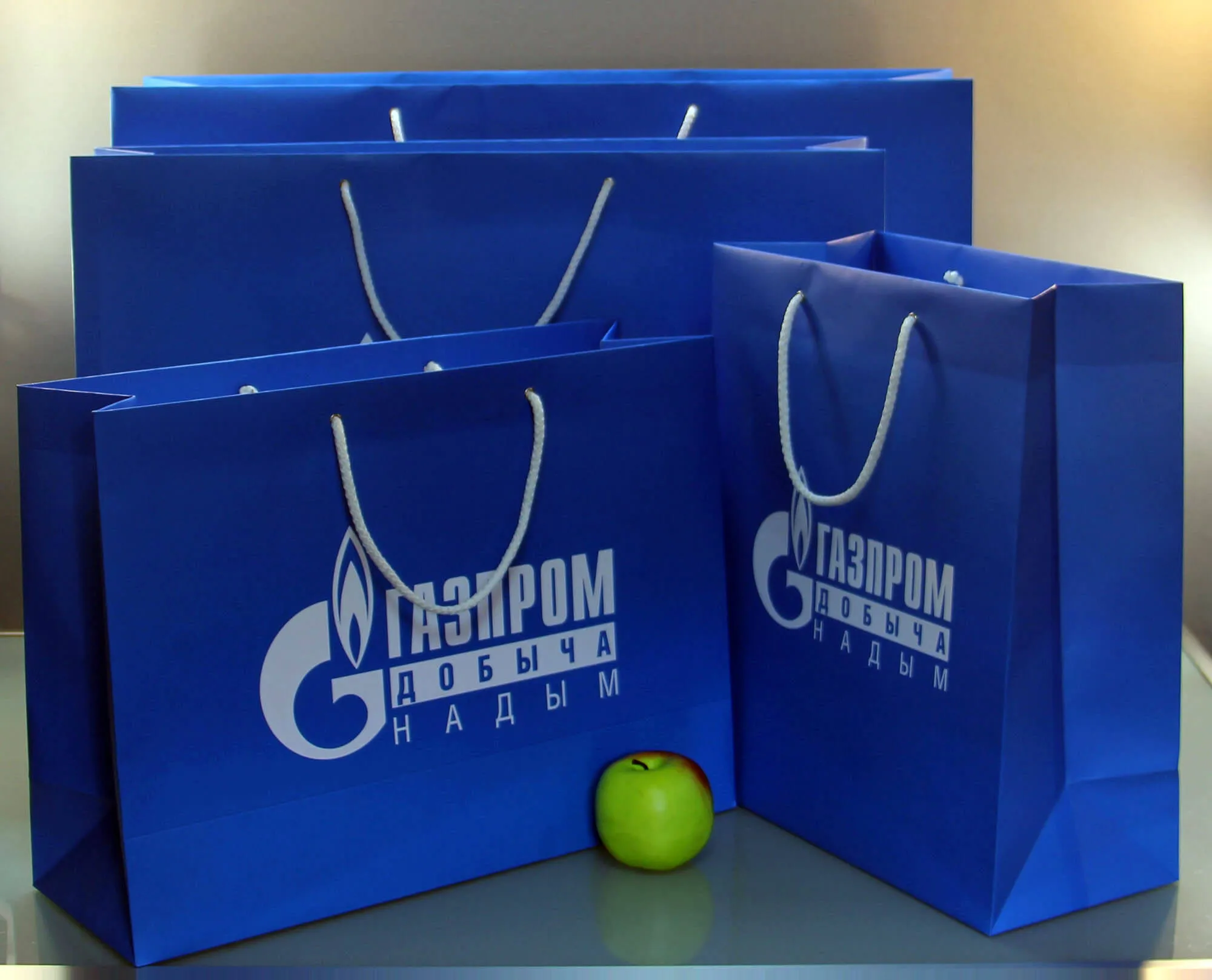 Бумажные пакеты с логотипом 17х35х15 см