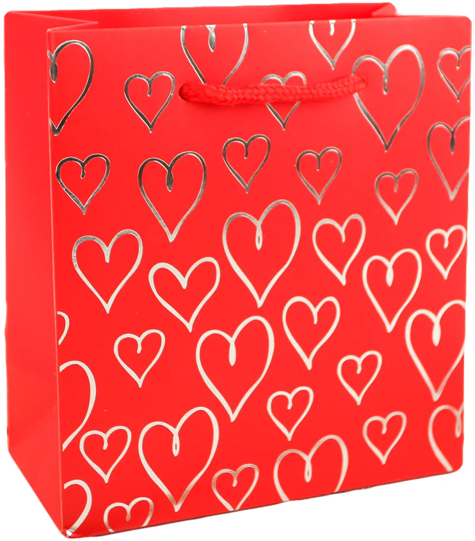 Красные бумажные пакеты