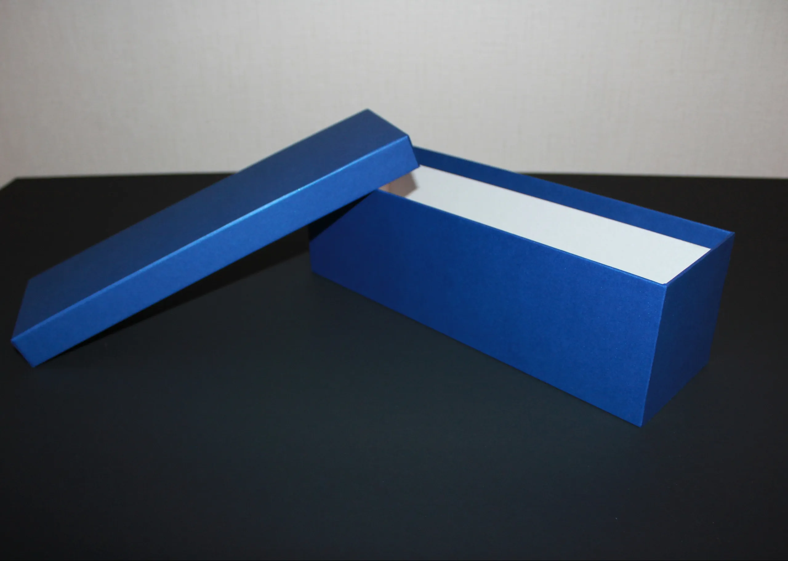 Изготовление коробок из переплетного картона