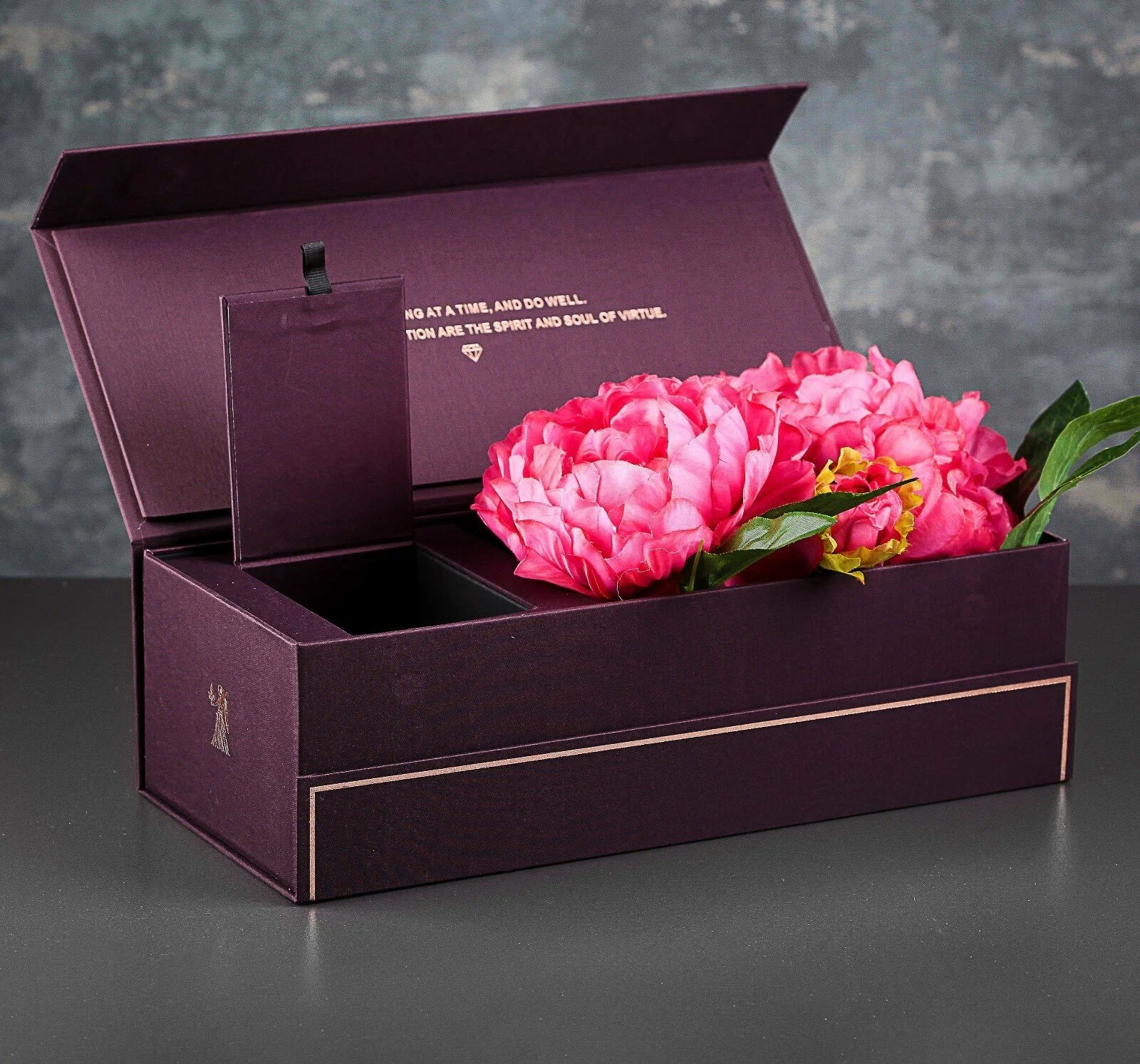 Изготовление коробок на магнитах с откидной крышкой