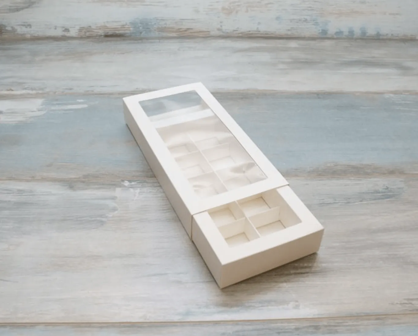 Изготовление коробок-пеналов для моти