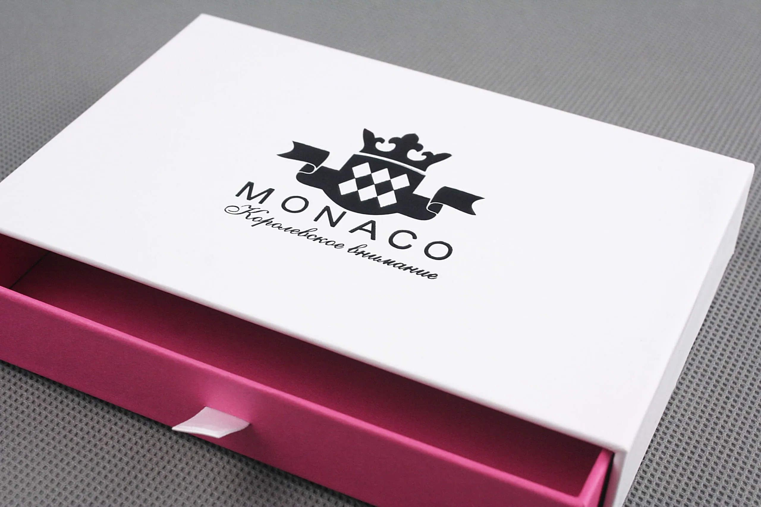 Изготовление коробок-пеналов для украшений с логотипом