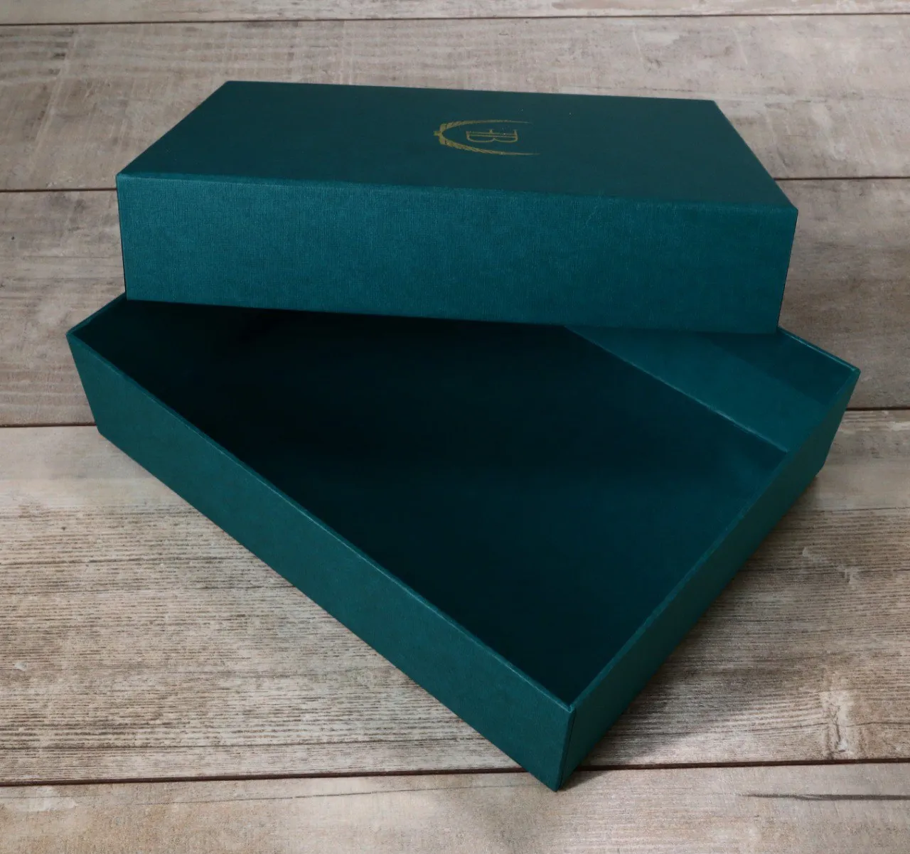 Изготовление коробок из переплетного картона