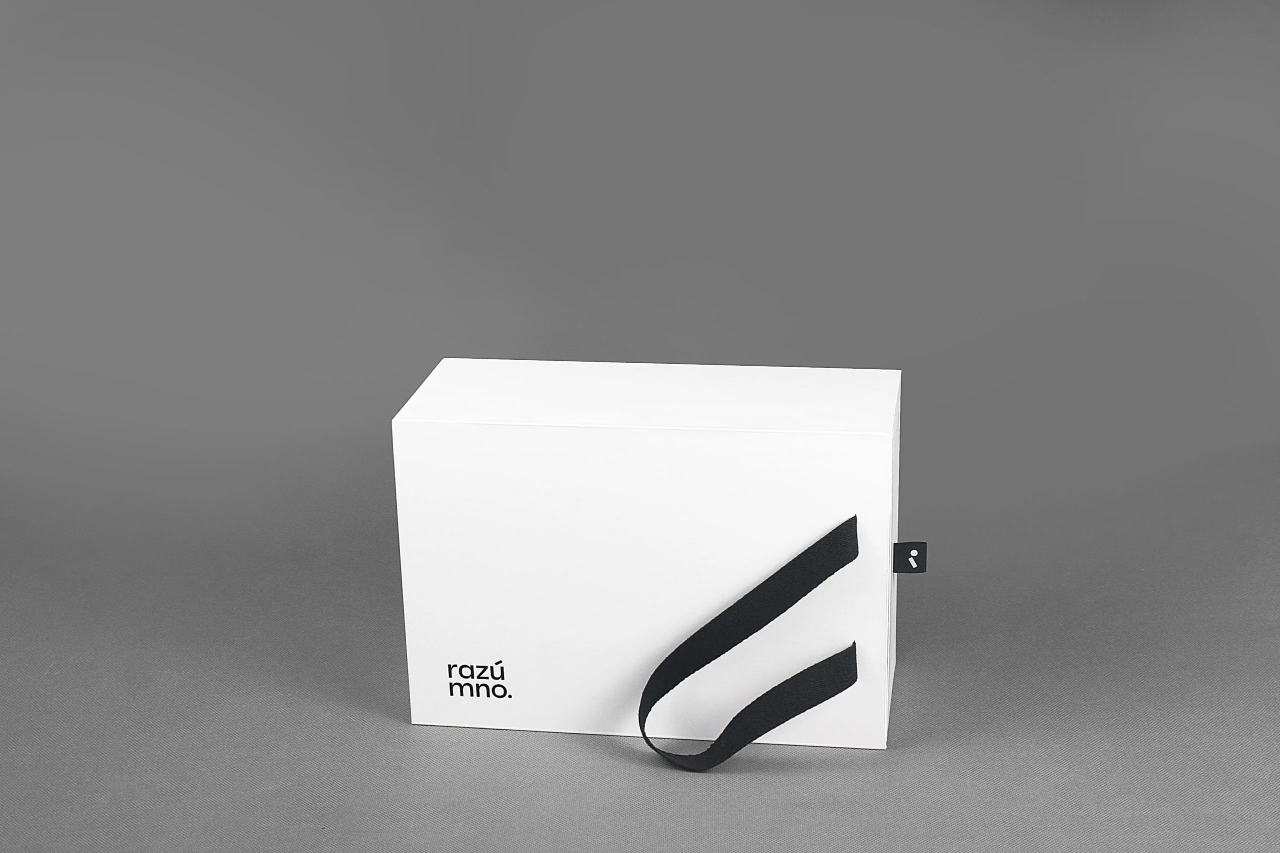 Изготовление коробок-пеналов с ручками