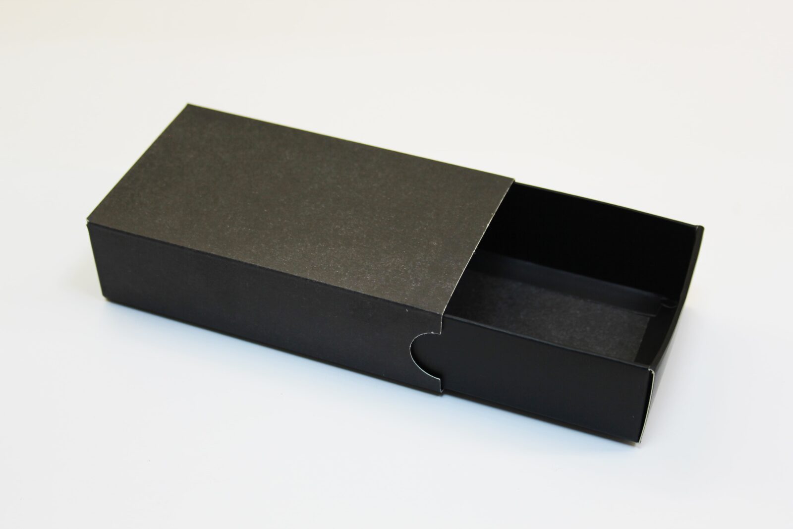 Изготовление подарочных коробок-пеналов