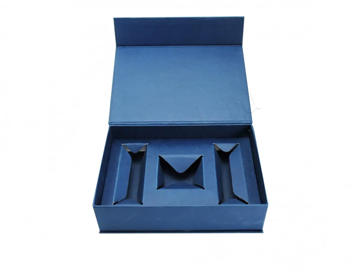 Изготовление коробок на магните с ложементом