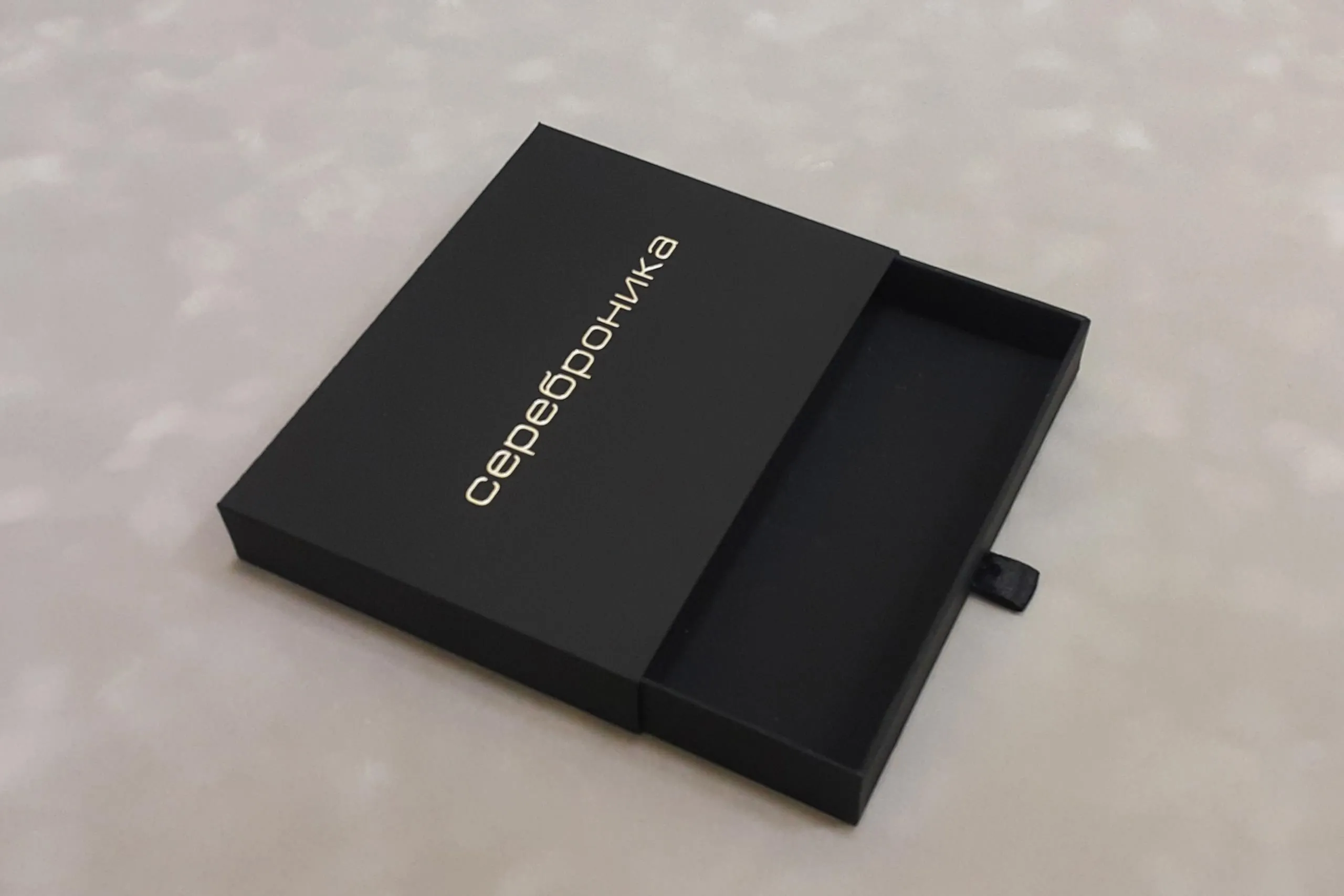 Изготовление коробок-пеналов с тиснением 7х9 см