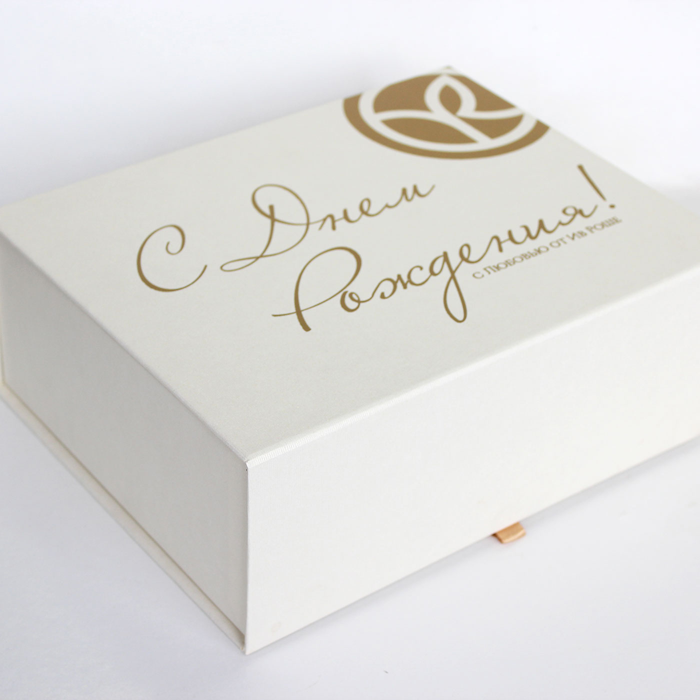 Изготовление кашированных коробок с ламинированием